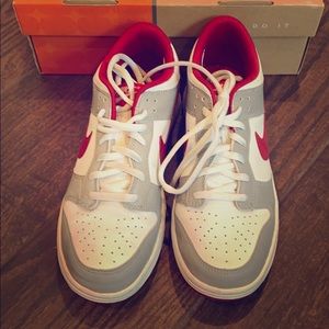 Nike Dunk Low (GS) Sneakers